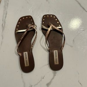Steve Madden Flip Flops